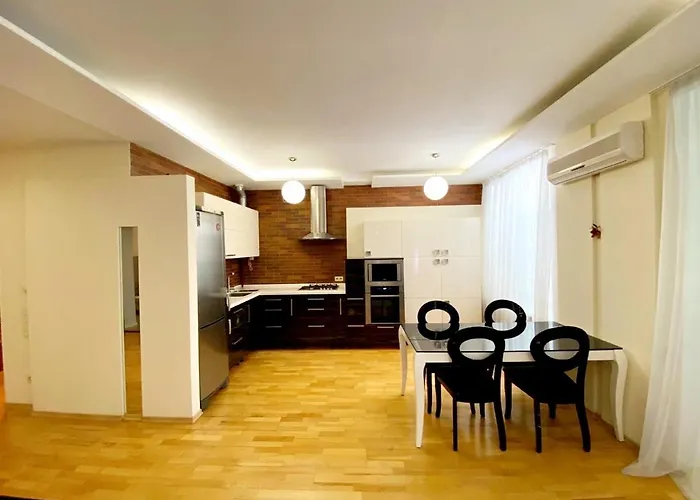 Апартаменты В Центре Днепра